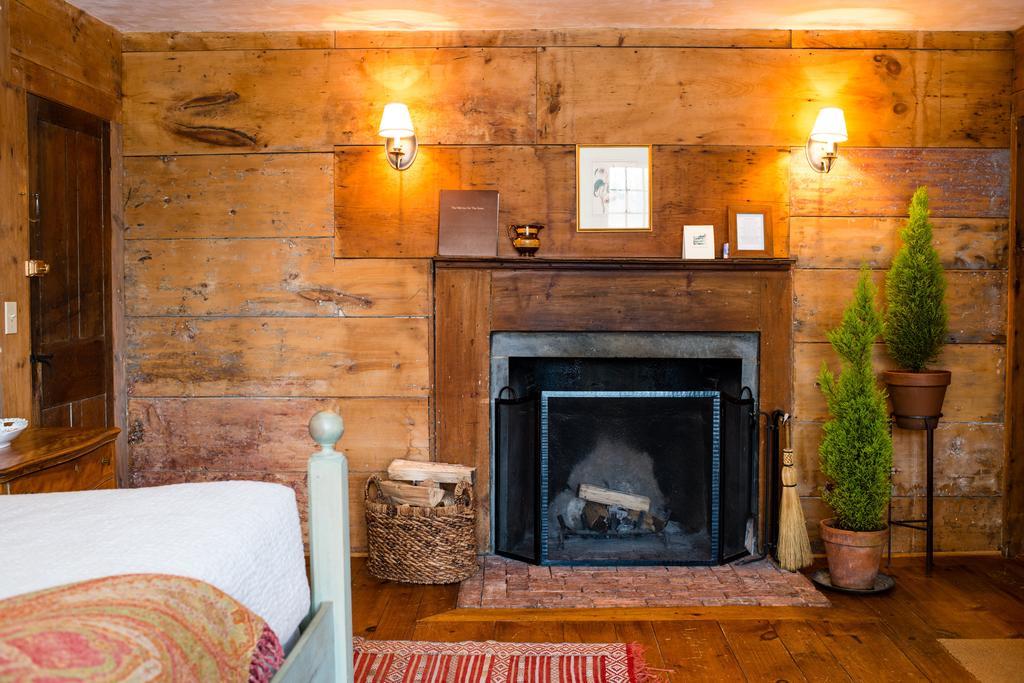 The Old Inn On The Green New Marlborough Room photo